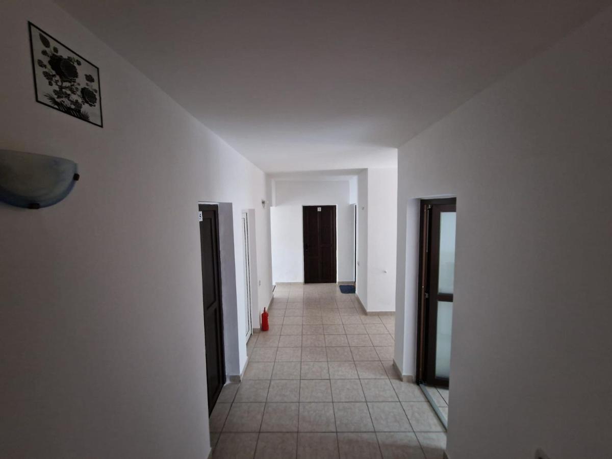 הוסטל אפורי סוד Dms Family House מראה חיצוני תמונה