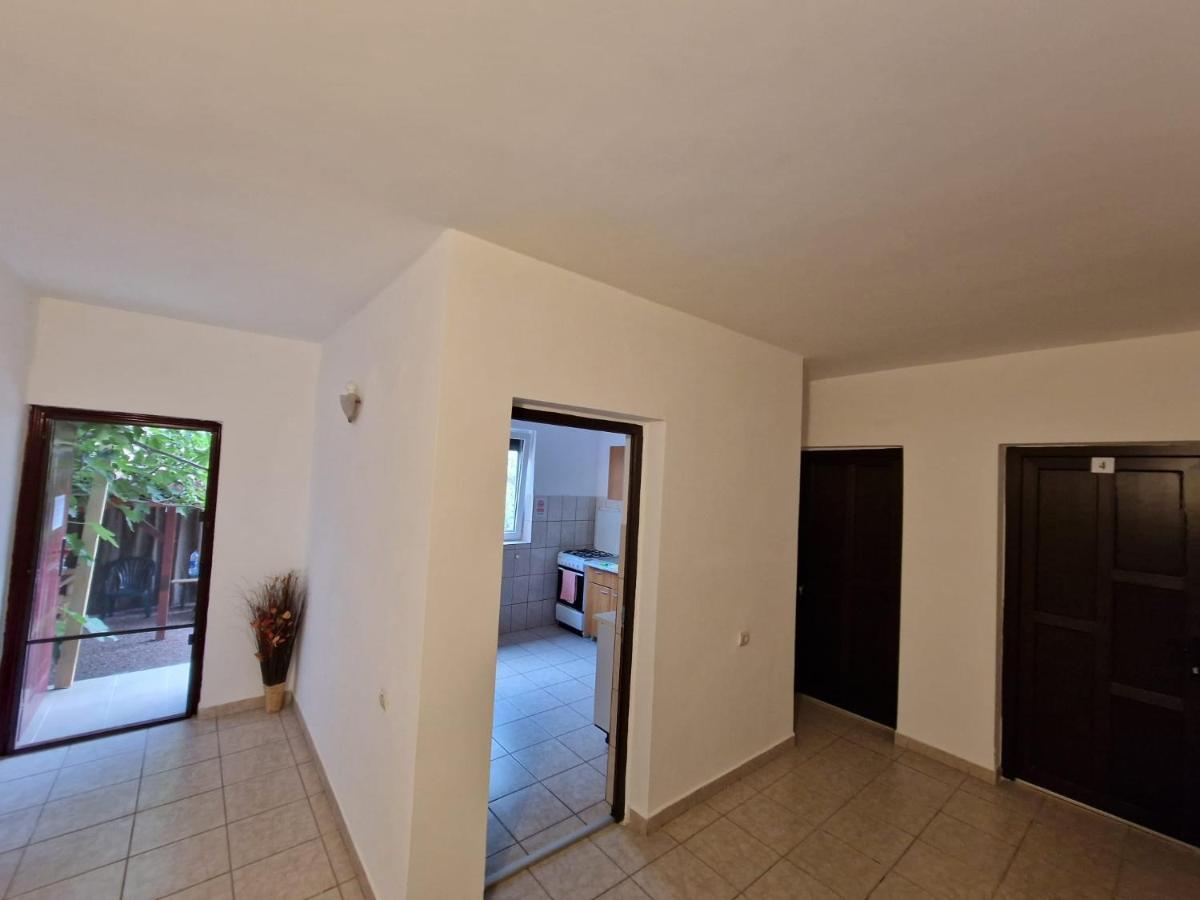 הוסטל אפורי סוד Dms Family House מראה חיצוני תמונה