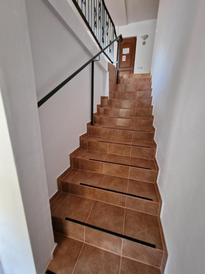 הוסטל אפורי סוד Dms Family House מראה חיצוני תמונה